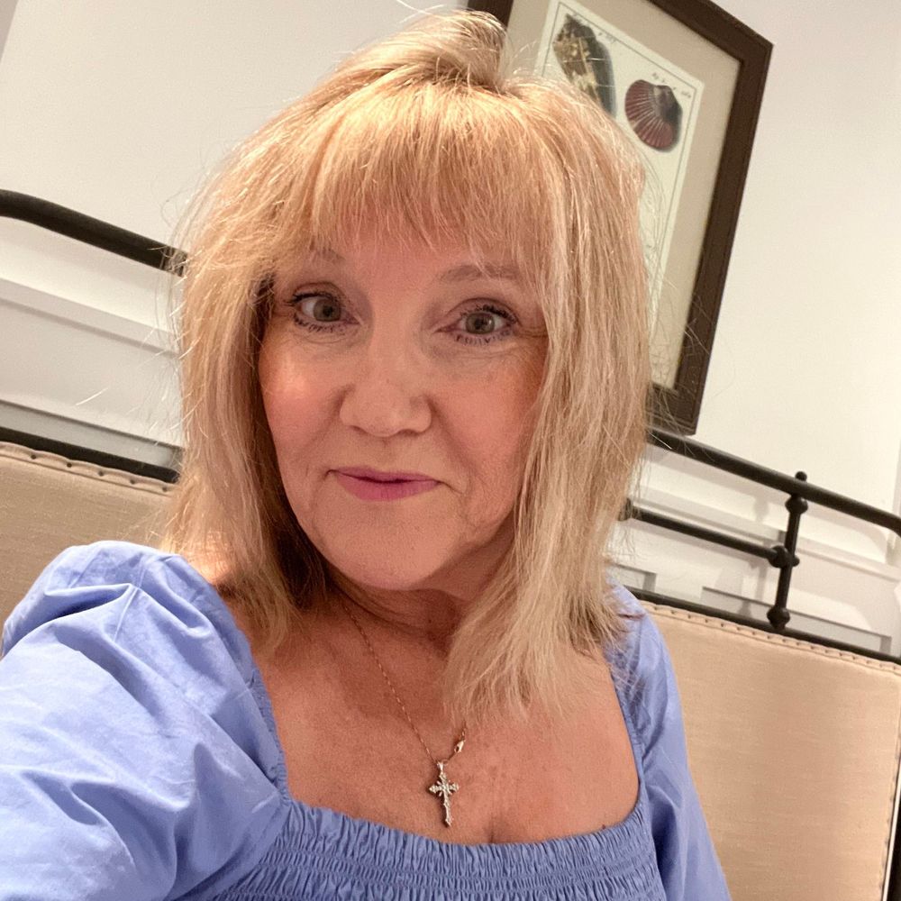 Meet your Posher, Dana